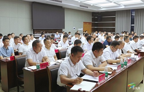 吳廷友主持召開縣政府第18次常務會議