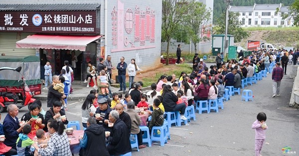 蓼皋街道團山社區(qū)：社區(qū)活動花樣多 搬遷群眾樂開顏