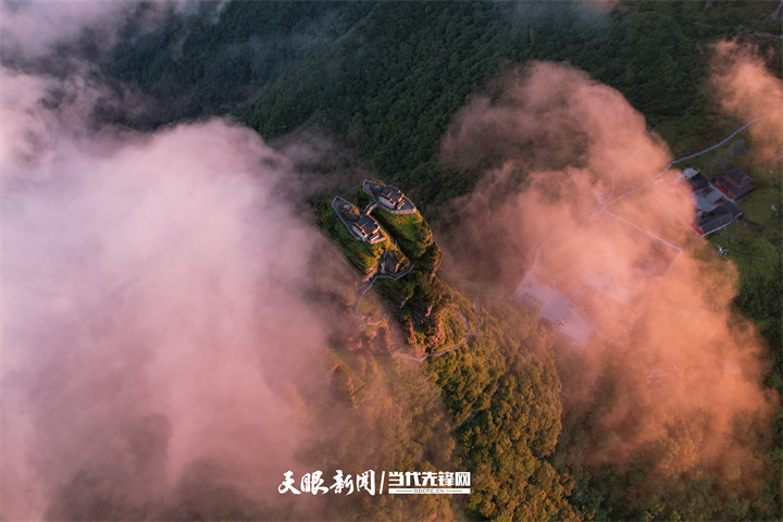 桃源深處美如畫｜以生態(tài)文明引領(lǐng)高質(zhì)量發(fā)展的銅仁實踐