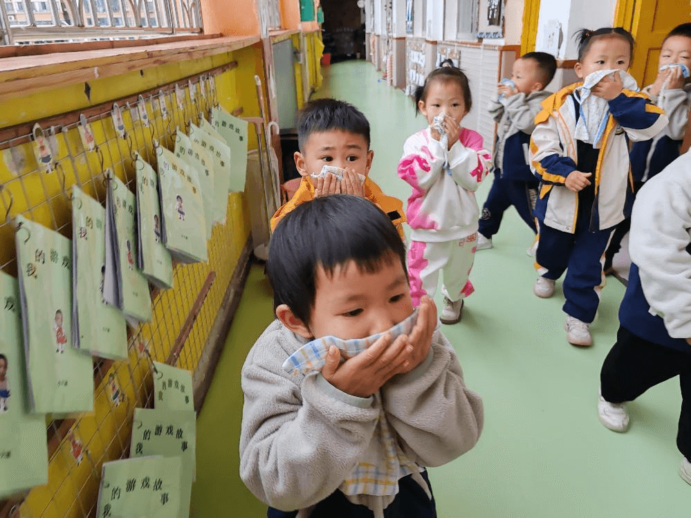 松桃實(shí)驗(yàn)幼兒園2023年秋季學(xué)期“消防演練”活動(dòng)