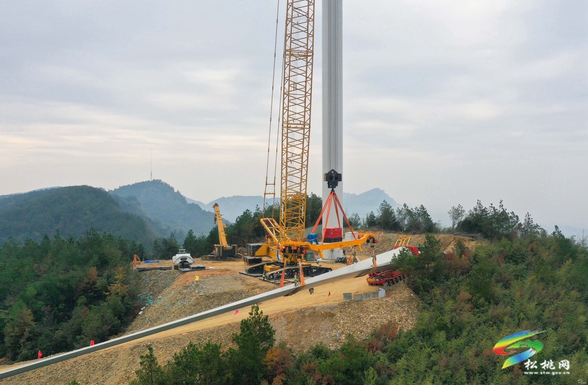 松桃：風電光電項目建設忙
