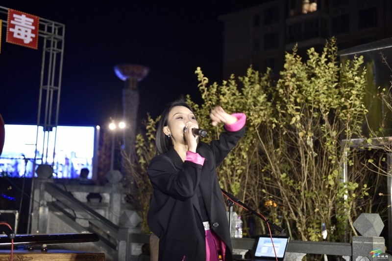 松桃開展反詐禁毒“小夜市”宣傳活動(dòng)