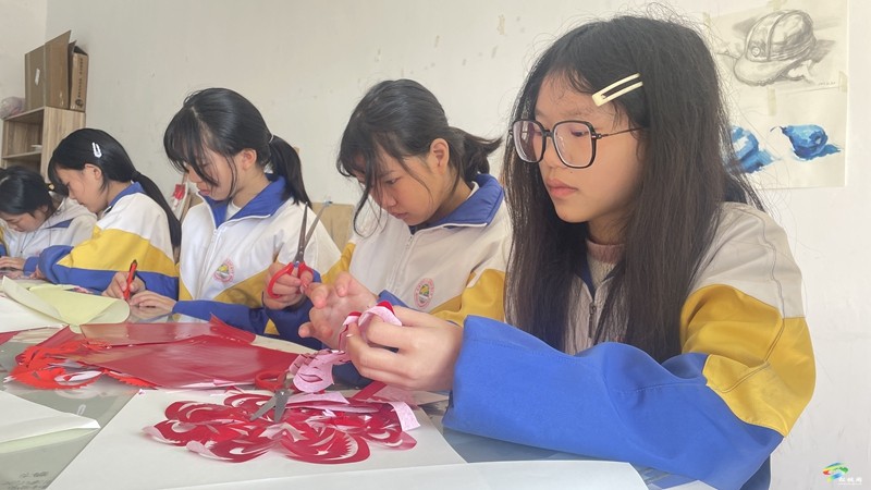 松桃：多彩社團百花齊放 促進學生全面健康發(fā)展