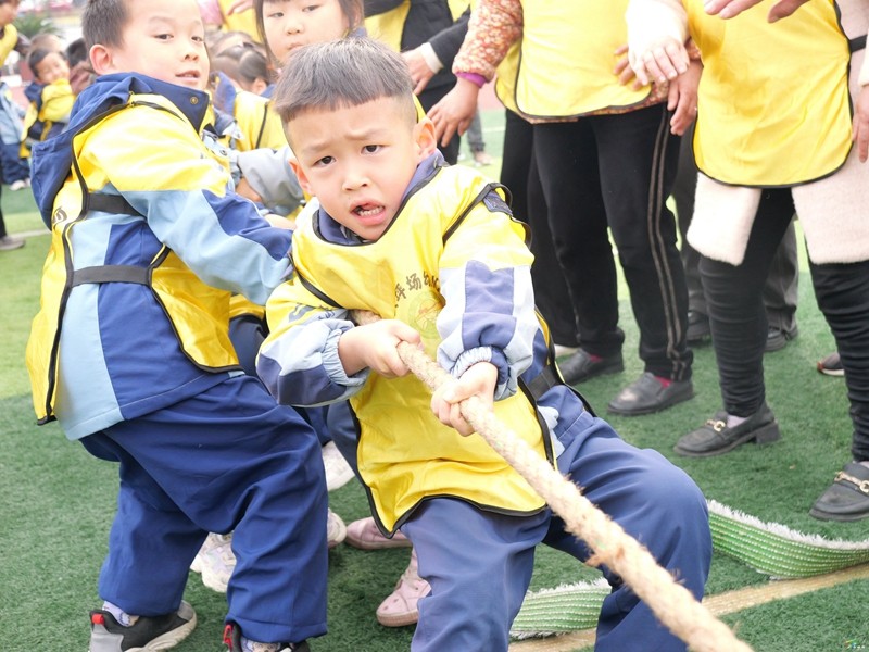 大坪場鎮(zhèn)幼兒園舉辦第四屆親子運動會