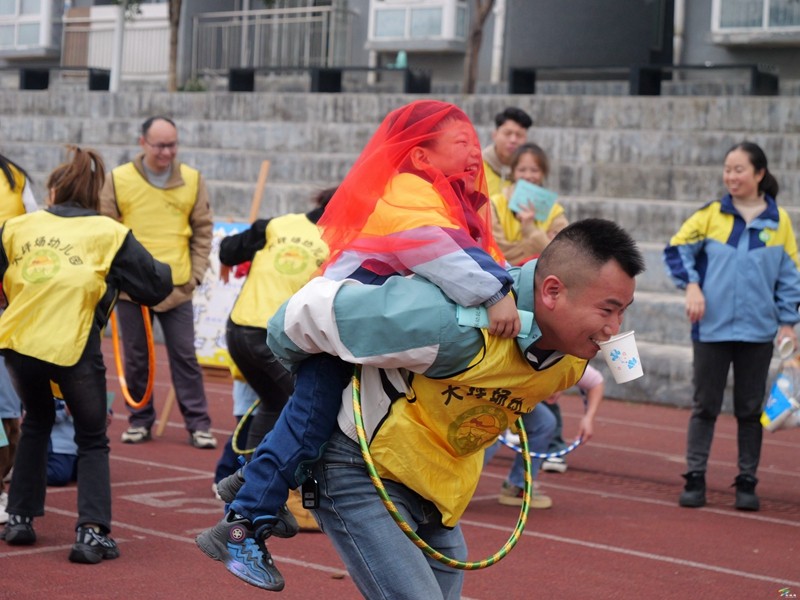 大坪場鎮(zhèn)幼兒園舉辦第四屆親子運動會