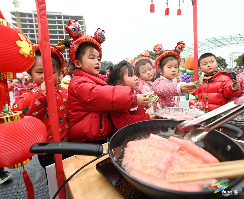 元旦來臨!縣第三幼兒園迎新年活動精彩紛呈