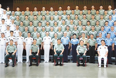 習(xí)近平在視察東部戰(zhàn)區(qū)機(jī)關(guān)時(shí)強(qiáng)調(diào) 錨定建軍一百年奮斗目標(biāo) 努力開(kāi)創(chuàng)戰(zhàn)區(qū)建設(shè)和備戰(zhàn)打仗工作新局面