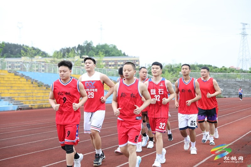 代表銅仁市參賽！松桃籃球隊全力備戰(zhàn)貴州“村BA”