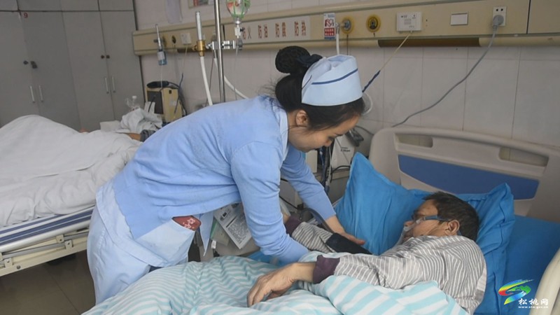 【五一我在崗】松桃醫(yī)務人員值班值守堅守群眾健康