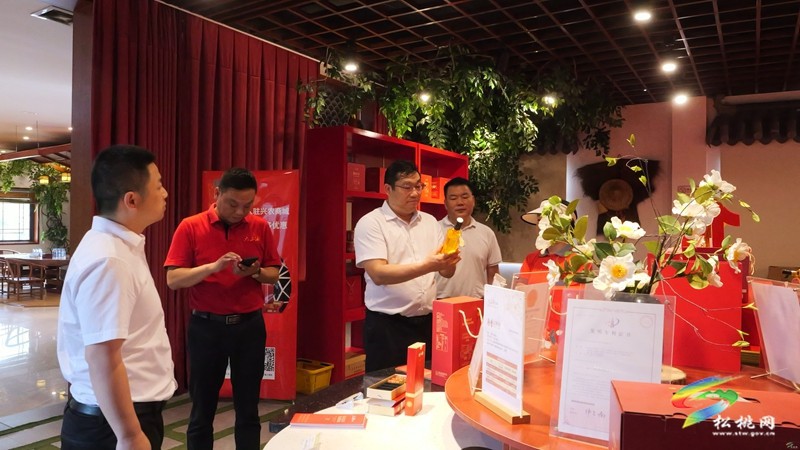 吳廷友帶隊赴山東湖南開展招商引資考察