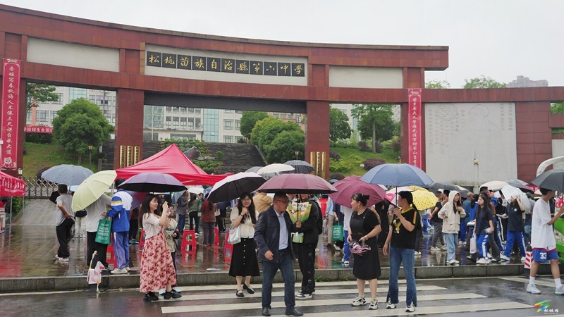 高考海采：致青春  頂峰見(jiàn)