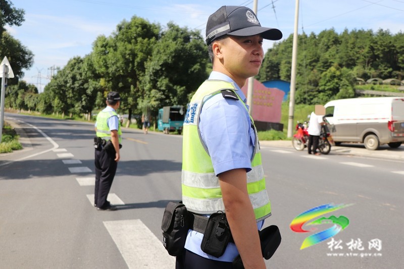 松桃公安交警大隊開展摩托車 電動摩托車電動自行車夏季交通安全突出風險專項整治行動