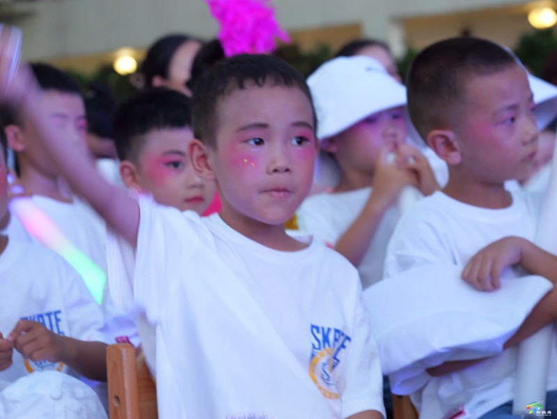 縣第七幼兒園舉辦2024屆大班畢業(yè)典禮暨文藝晚會(huì)