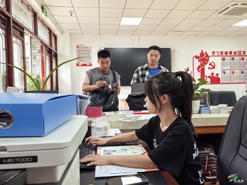 松桃:“一站式”服務(wù)讓退役軍人返鄉(xiāng)報(bào)到省心又暖心