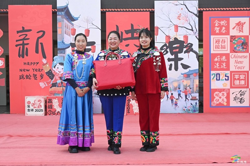 縣第三幼兒園：歡喜迎新年