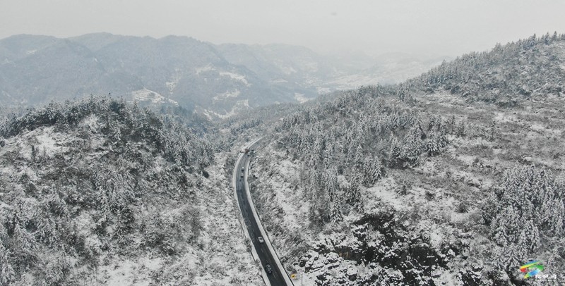 松桃：抗凝凍保暢通 積極應(yīng)對(duì)雨雪天氣