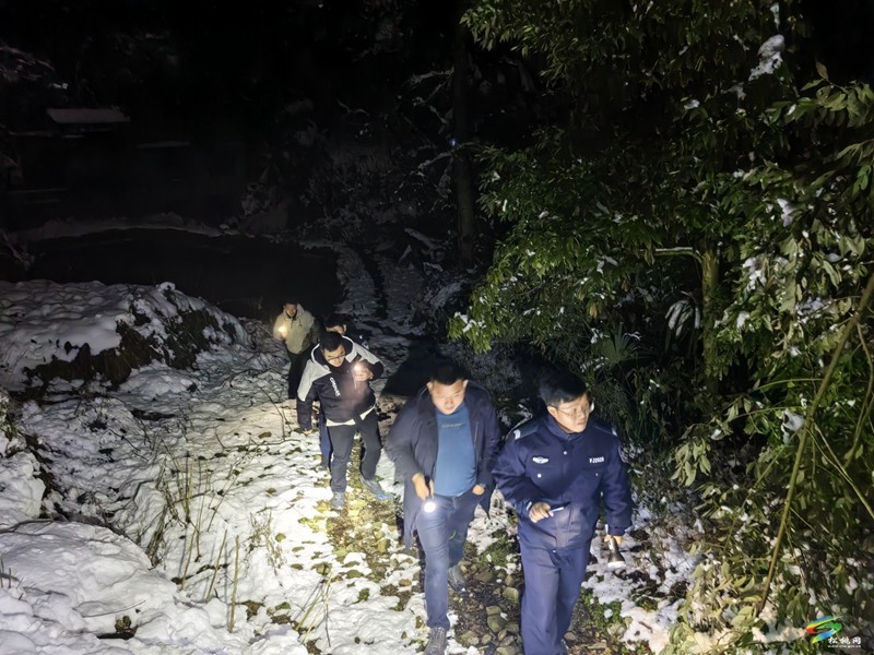 搜尋18小時(shí)，民警成功找回走失女子