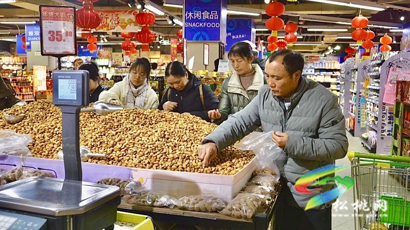 【網(wǎng)絡(luò)中國(guó)節(jié)·春節(jié)】趕大集 備年貨 “煙火氣”中迎新春