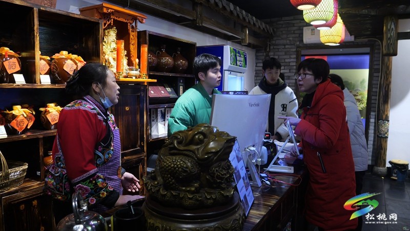 【網(wǎng)絡中國節(jié)·春節(jié)】春節(jié)點餐要適量   “光盤行動”不打烊
