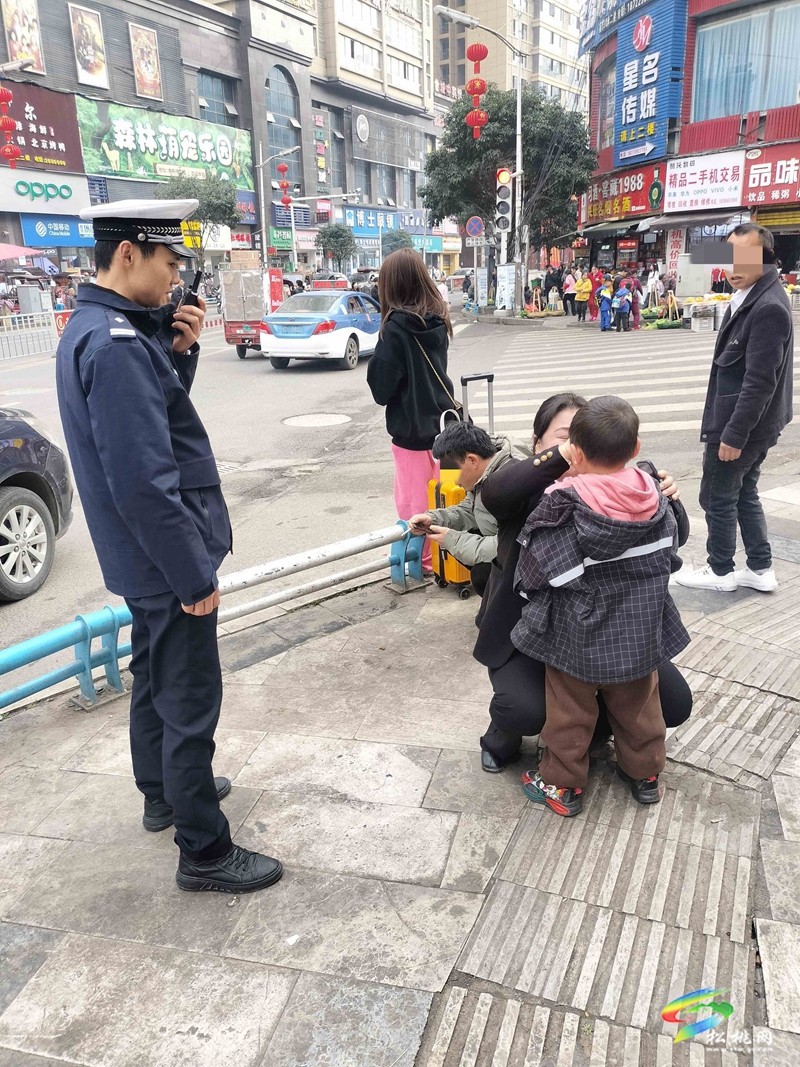 春節(jié)“不打烊” 平安“警相隨”！松桃公安圓滿完成2024年春節(jié)安保任務(wù)