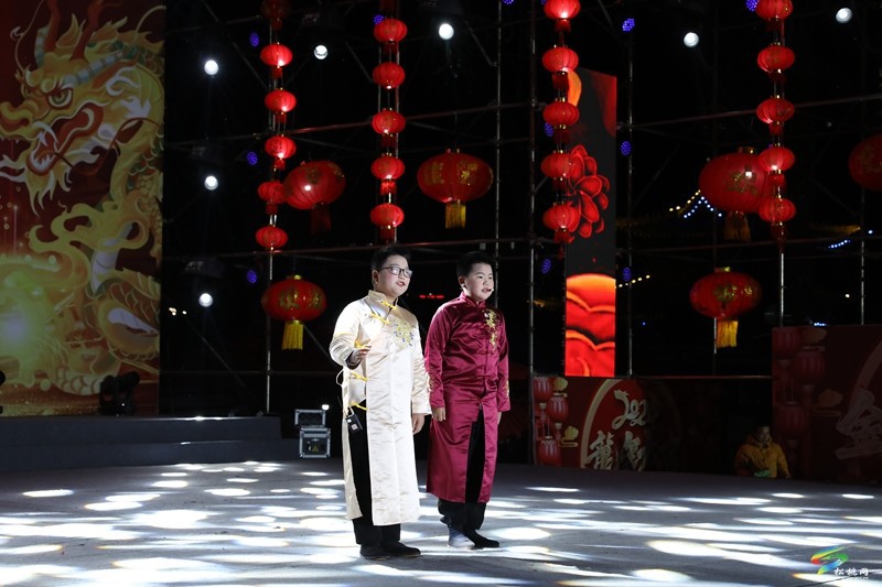 松桃舉行春之語(yǔ)“夜話松桃”語(yǔ)言類大賽