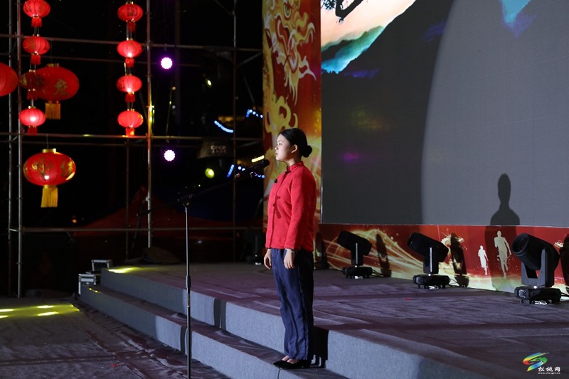 松桃舉行春之語(yǔ)“夜話松桃”語(yǔ)言類大賽