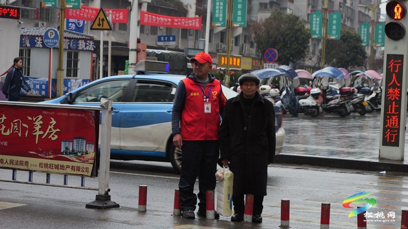 松桃：弘揚雷鋒精神 文明交通志愿行