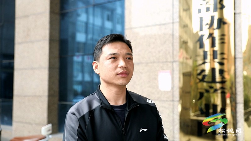 貴州松桃經(jīng)開(kāi)區(qū)：多舉措服務(wù)企業(yè)招工 強(qiáng)要素穩(wěn)定群眾就業(yè)