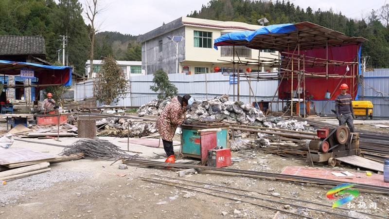 松桃紅色美麗村莊建設(shè)忙