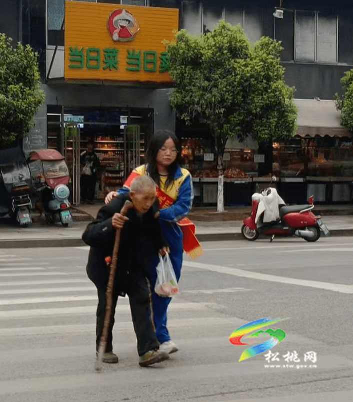 縣職校開(kāi)展文明志愿服務(wù)活動(dòng)