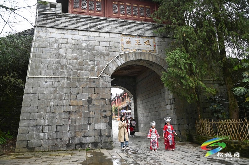 【網(wǎng)絡(luò)中國(guó)節(jié)·清明】松桃：踏青游玩正當(dāng)時(shí)