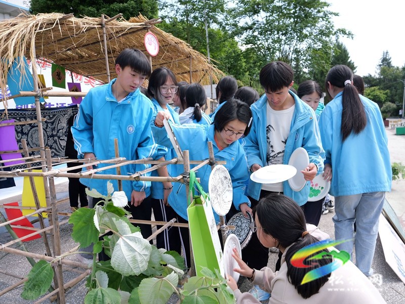 大坪場鎮(zhèn)中學(xué)開展美育浸潤教學(xué)活動(dòng)