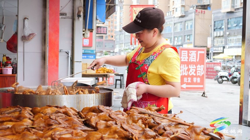 松桃：特色鹵鴨受熱捧