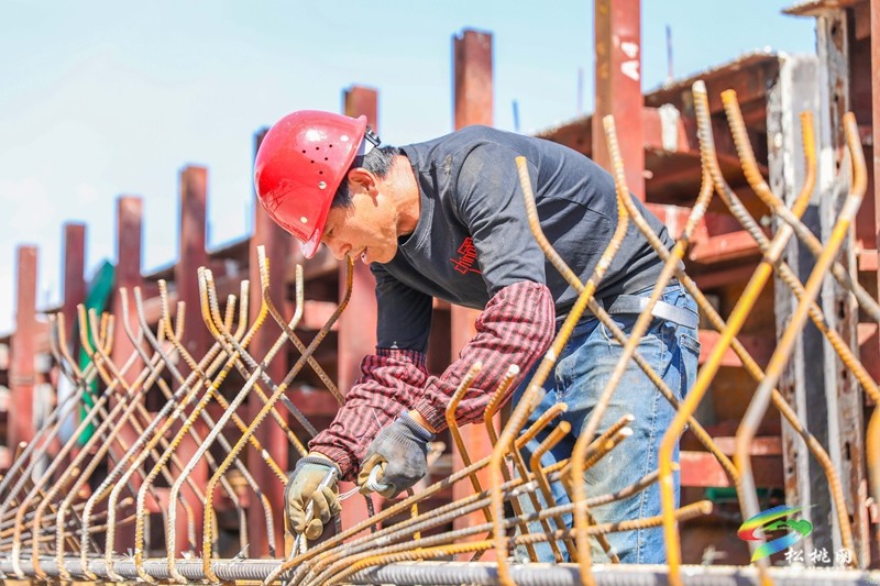 搶工期 保暢通！G352松桃太平營至孟溪公路改擴建工程火熱施工中