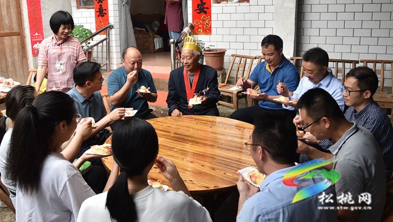 【粵黔協(xié)作 · 莞愛(ài)銅行】濃濃山海情?慰問(wèn)暖人心