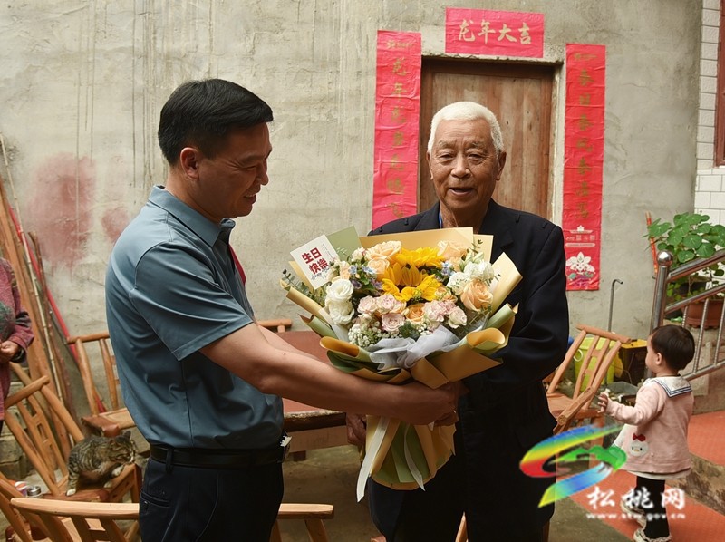 【粵黔協(xié)作 · 莞愛(ài)銅行】濃濃山海情?慰問(wèn)暖人心
