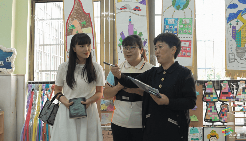省級示范園評估專家組來松桃三幼評估