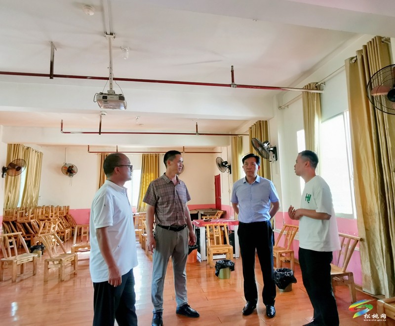 張吉兵帶隊來松督導(dǎo)調(diào)研民政工作