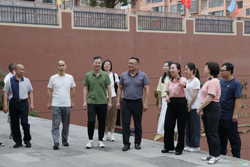【粵黔協(xié)作·莞愛銅行】東莞市虎門慈善會(huì)來(lái)松開展助學(xué)捐贈(zèng)及回訪調(diào)研活動(dòng)