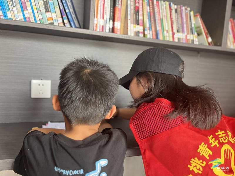 暑期愛心啟航  志愿輔導(dǎo)伴成長
