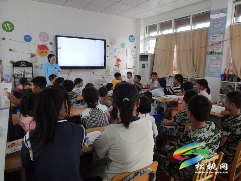 團(tuán)山社區(qū)舉辦2024年新時(shí)代“雙陽”工程——“大手牽小手·共度愉快假期”暑期學(xué)校