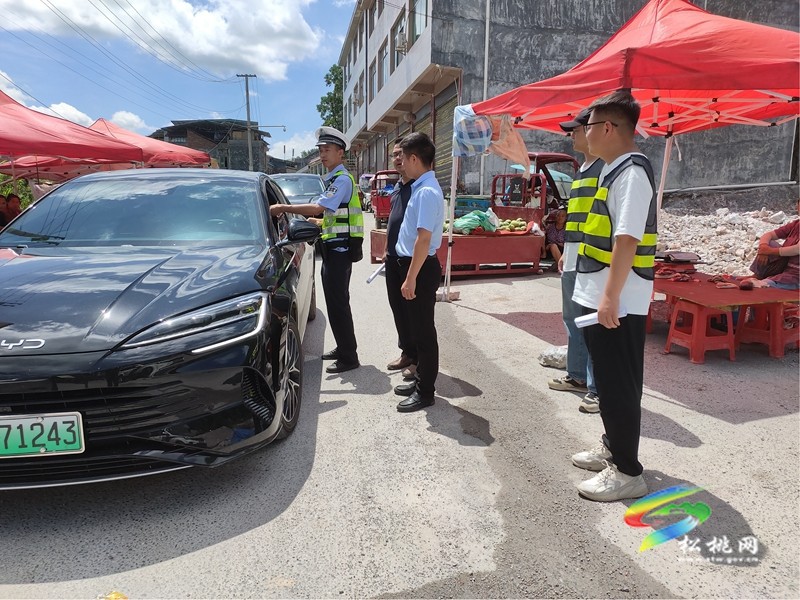 普覺鎮(zhèn)開展高溫天氣道路交通安全“一盔一帶”專項(xiàng)整治行動(dòng)