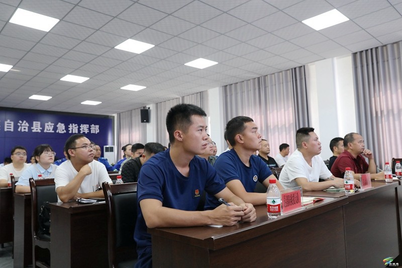 我縣開展“應(yīng)急黔行 2024”貴州省基層應(yīng)急救援能力提升“百千萬(wàn)”行動(dòng)師資培訓(xùn)會(huì)