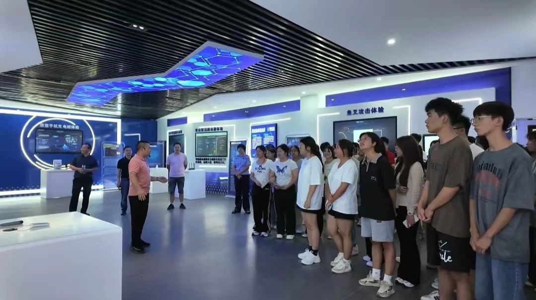 2024年國(guó)家網(wǎng)絡(luò)安全宣傳周銅仁活動(dòng)正式啟動(dòng)