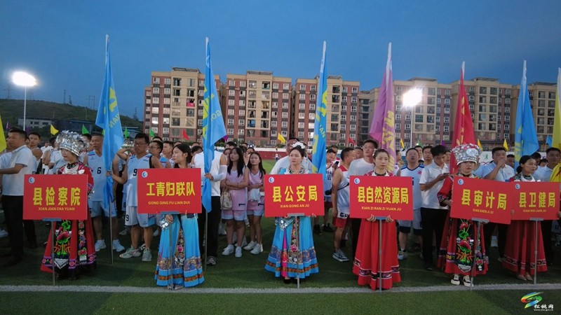 火熱開幕！松桃“籃球熱潮”持續(xù)升溫
