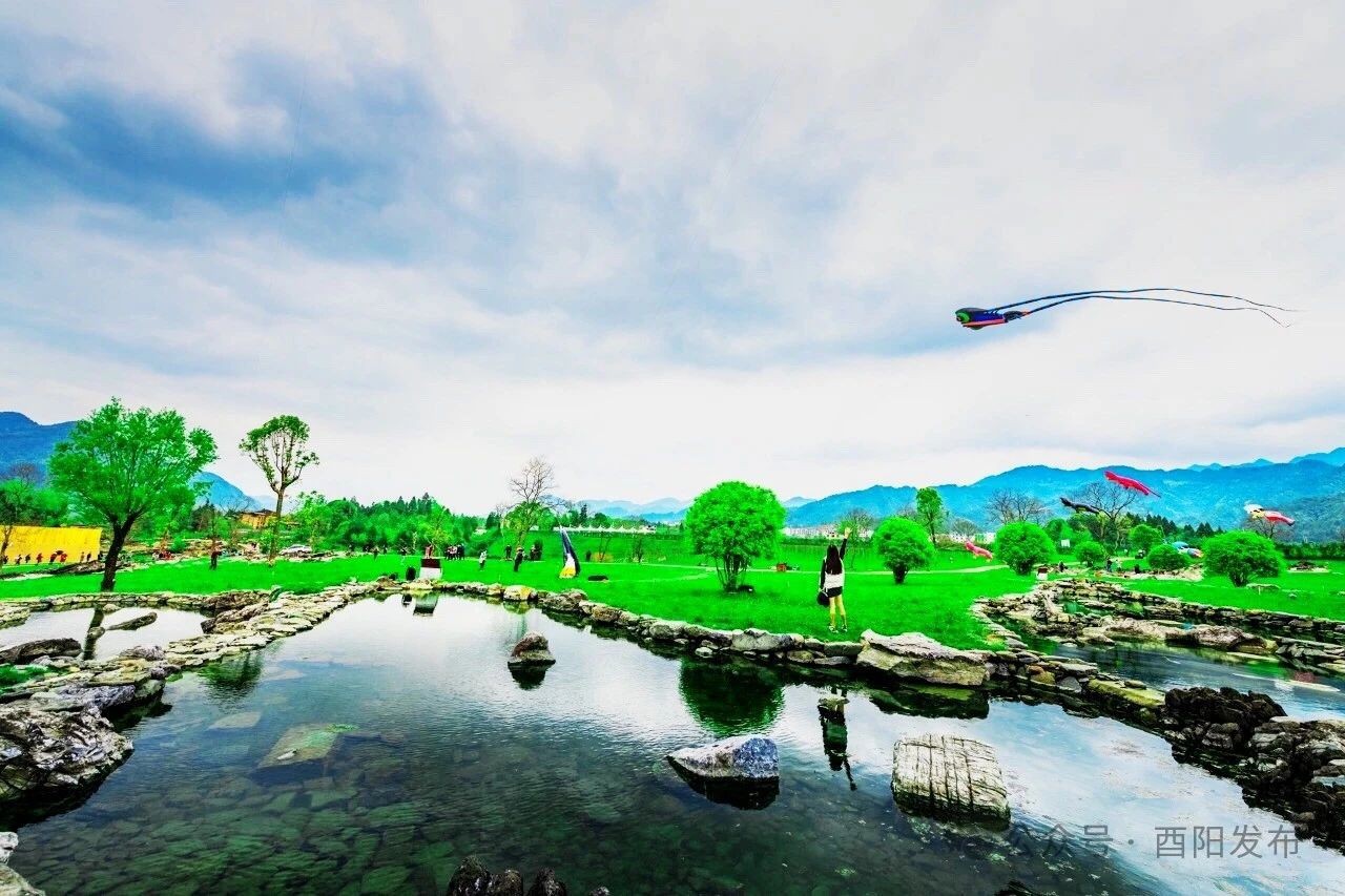 鄉(xiāng)村旅游火起來、村民腰包鼓起來、美麗鄉(xiāng)村富起來！板溪鎮(zhèn)扎營村蝶變的背后……