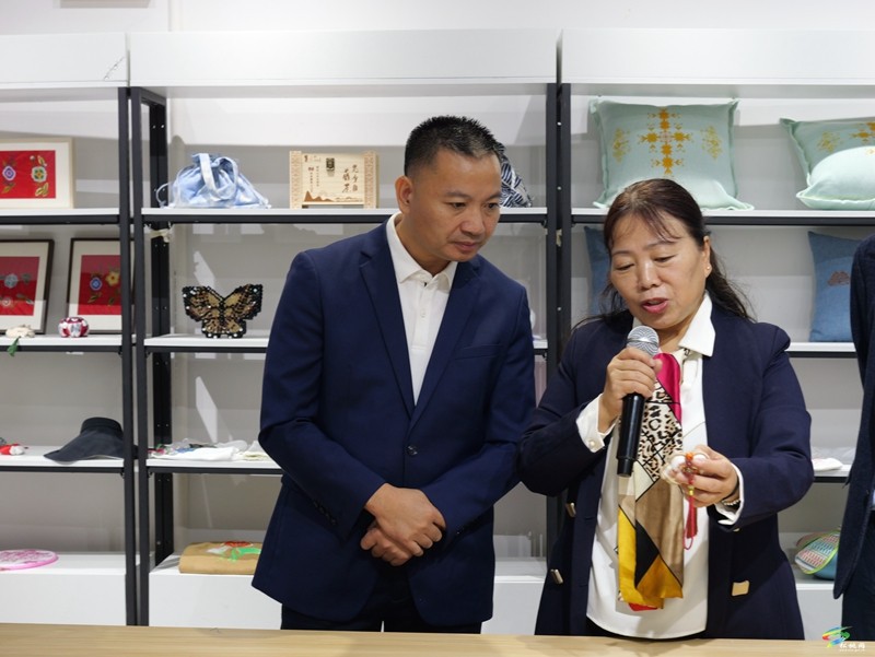 【粵黔協(xié)作·莞愛(ài)銅行】東莞沙田·銅仁松桃東西部協(xié)作工作座談會(huì)召開(kāi)