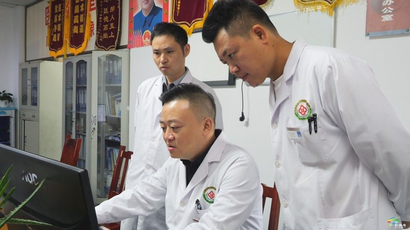 李林霖：深耕微創(chuàng)泌尿，守護(hù)患者健康