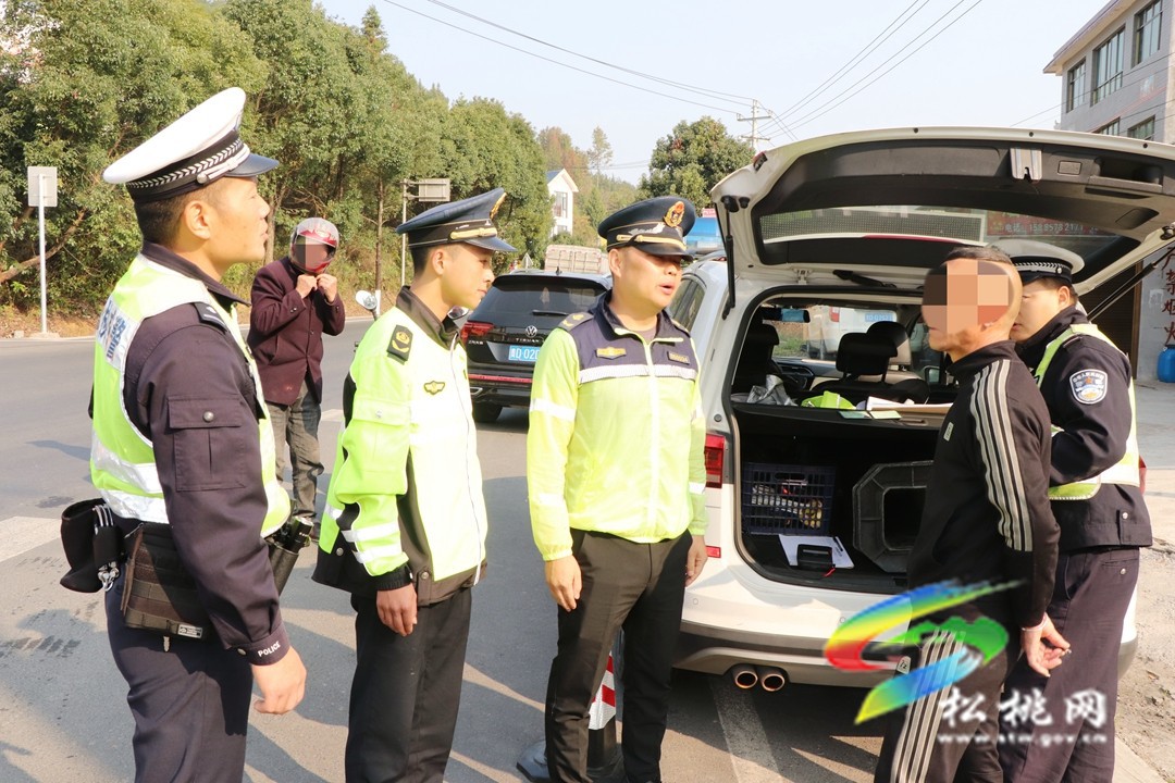 松桃公安交警持續(xù)開展道路交通違法專項(xiàng)整治行動