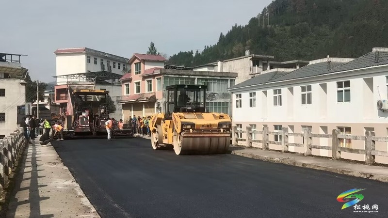 沙壩河鄉(xiāng)集鎮(zhèn)“白改黑”工程全面啟動,助力人居環(huán)境再升級